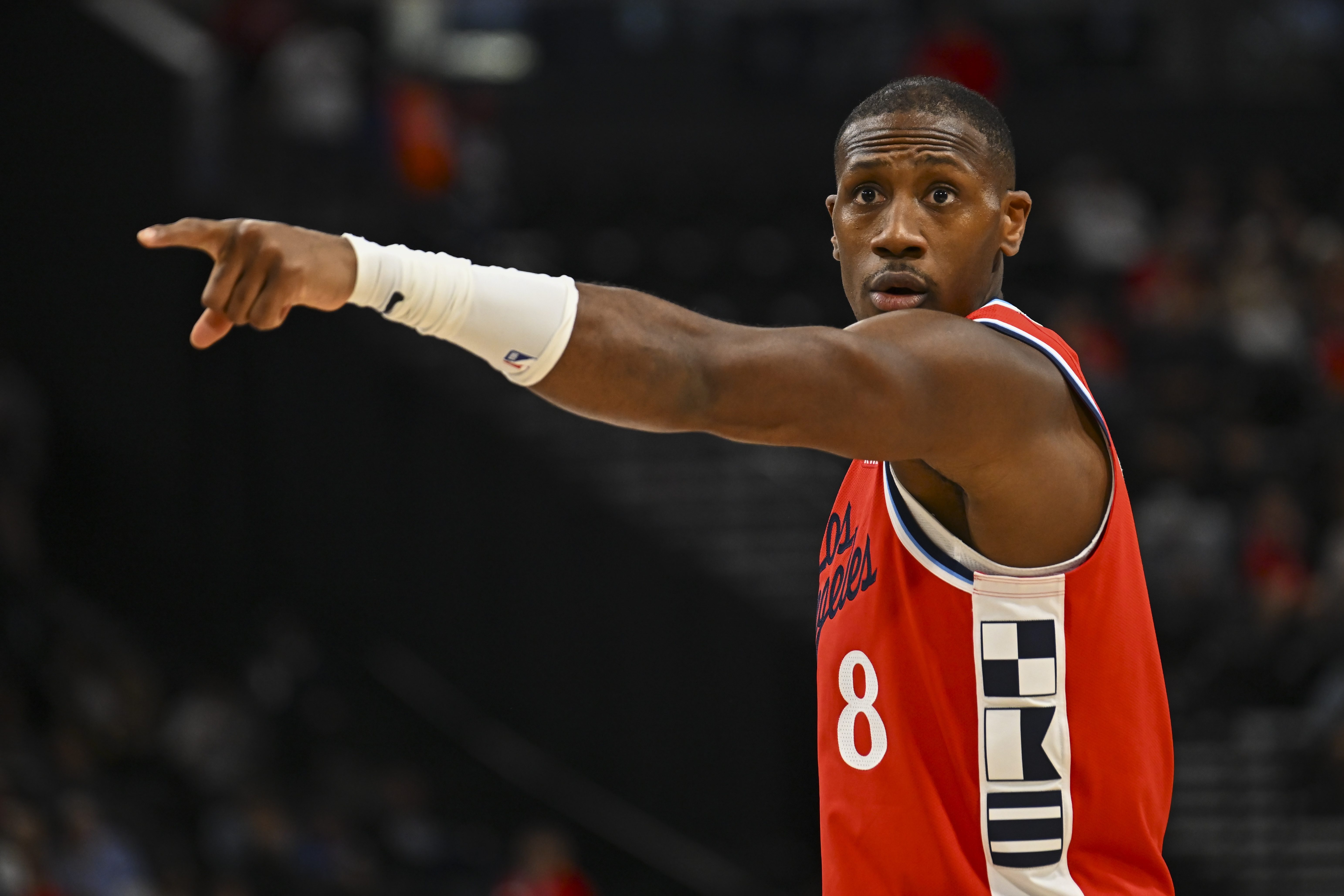 足球比赛直播-铁人！克里斯·邓恩本赛季保持全勤 快船自19年SGA&amp;哈雷尔后首人